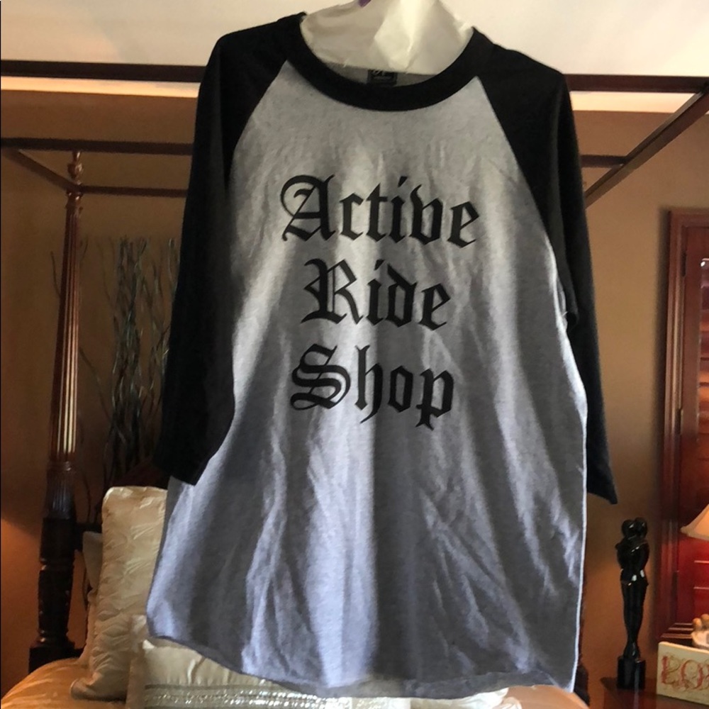 Active men’s jersey style black and grey shirt